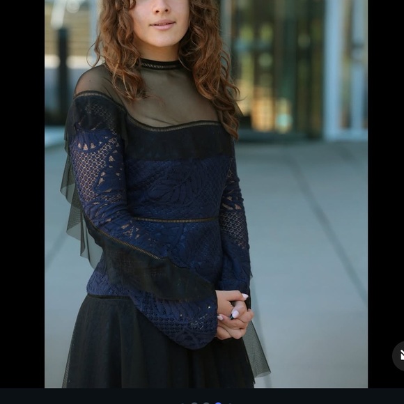 Lucia’s Sarto ♍️ dress navy blue lace black ruffle medium - Picture 16 of 16